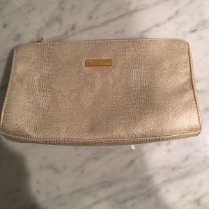 Cle de peau makeup case